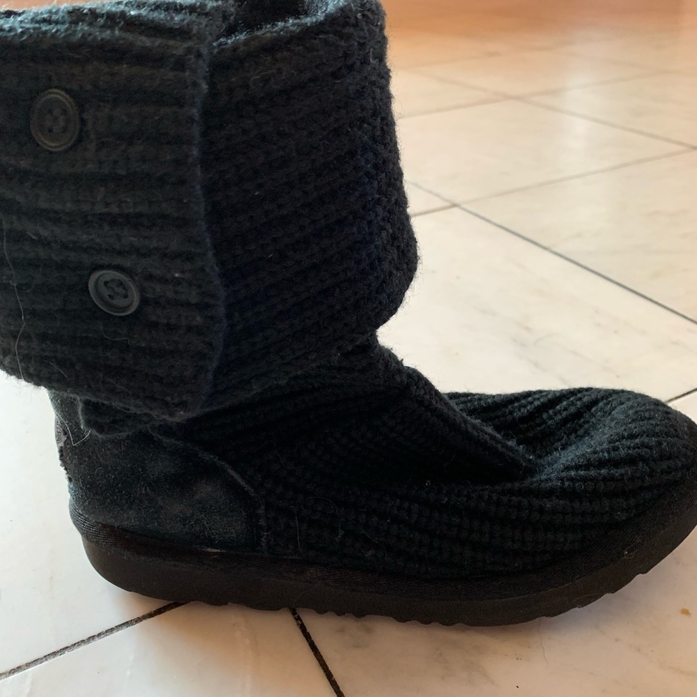 Ugg Cardy Big Kid Size 4 Black